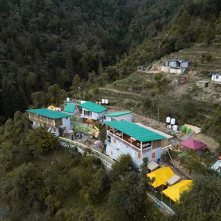 The Rare One'S Mukteshwar - Resort & Cafe Buitenkant foto