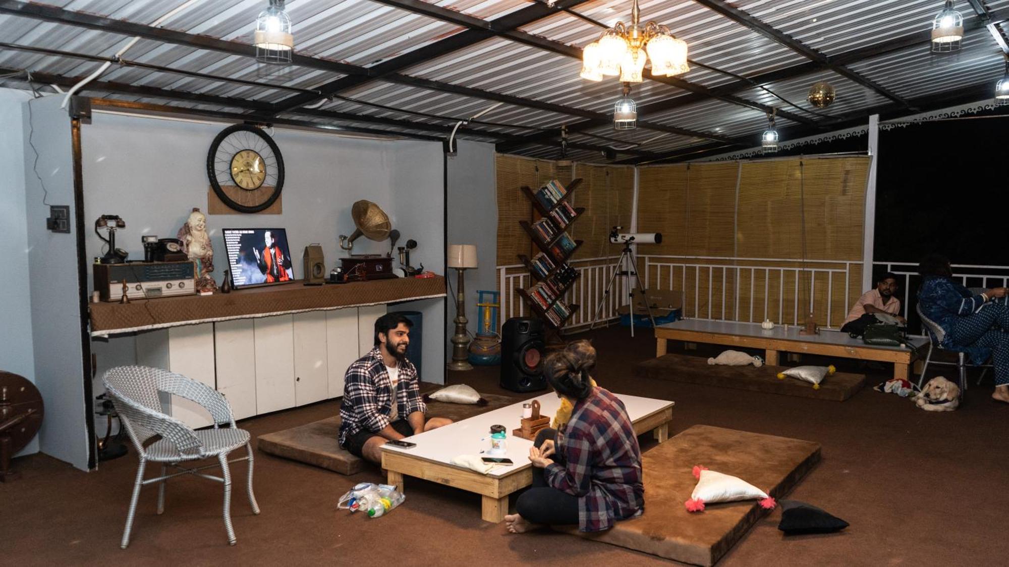 The Rare One'S Mukteshwar - Resort & Cafe Buitenkant foto