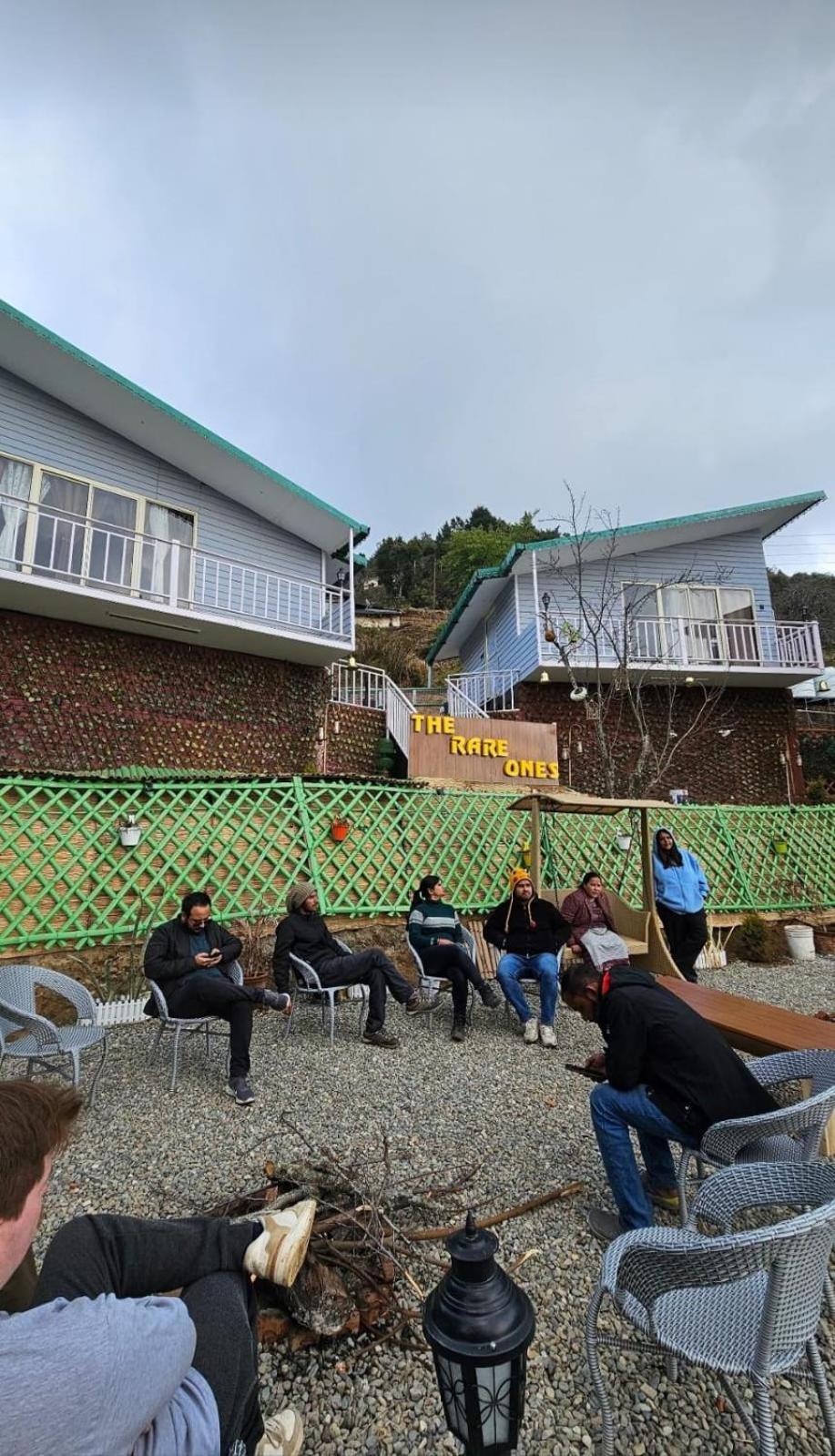The Rare One'S Mukteshwar - Resort & Cafe Buitenkant foto